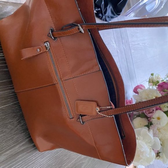 Purse - Picture 3 of 4